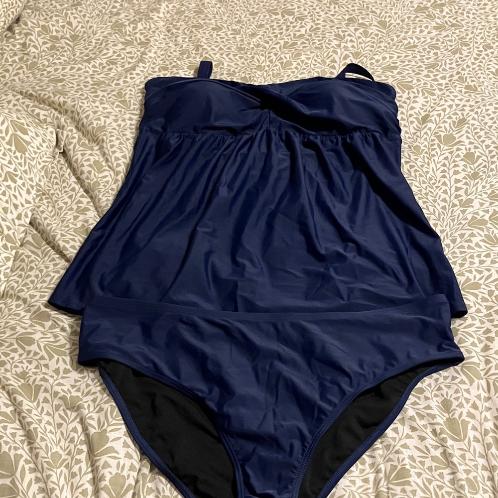 Womens Plus Sized Blue Tankini Swimsuit size‎ XXXL NWOT
